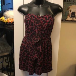 Express animal print ruffle strapless top shorts jumpsuit black red romper XS 2